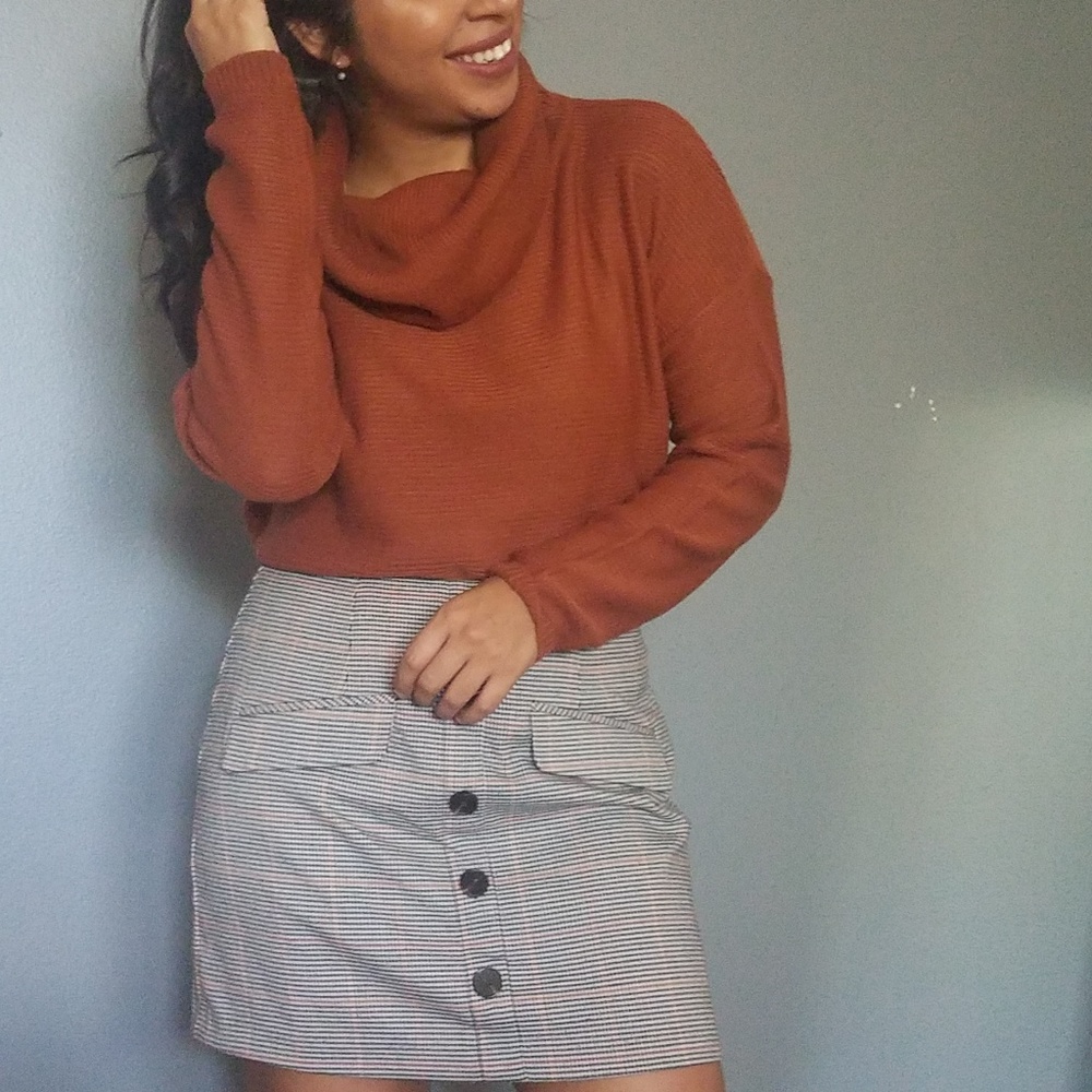 RUSTY ORANGE SWEATER - Picture 5 of 7